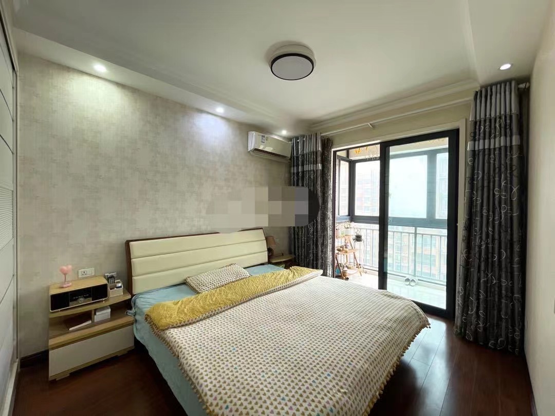 25，城西优质房源，精装小三房，成色新，仙桃xiao学旁，证满二