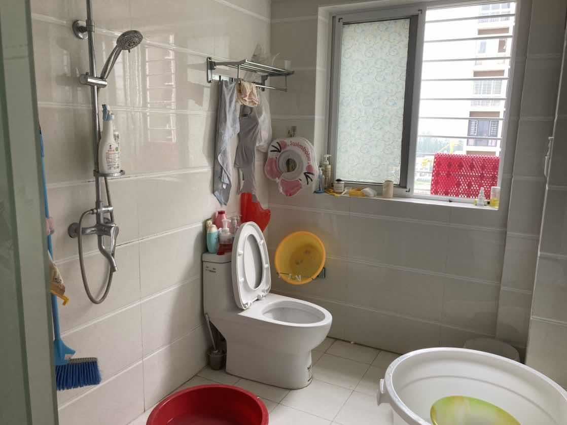 急售香岸华府的精装3房电梯中间楼层环境好拎包入住