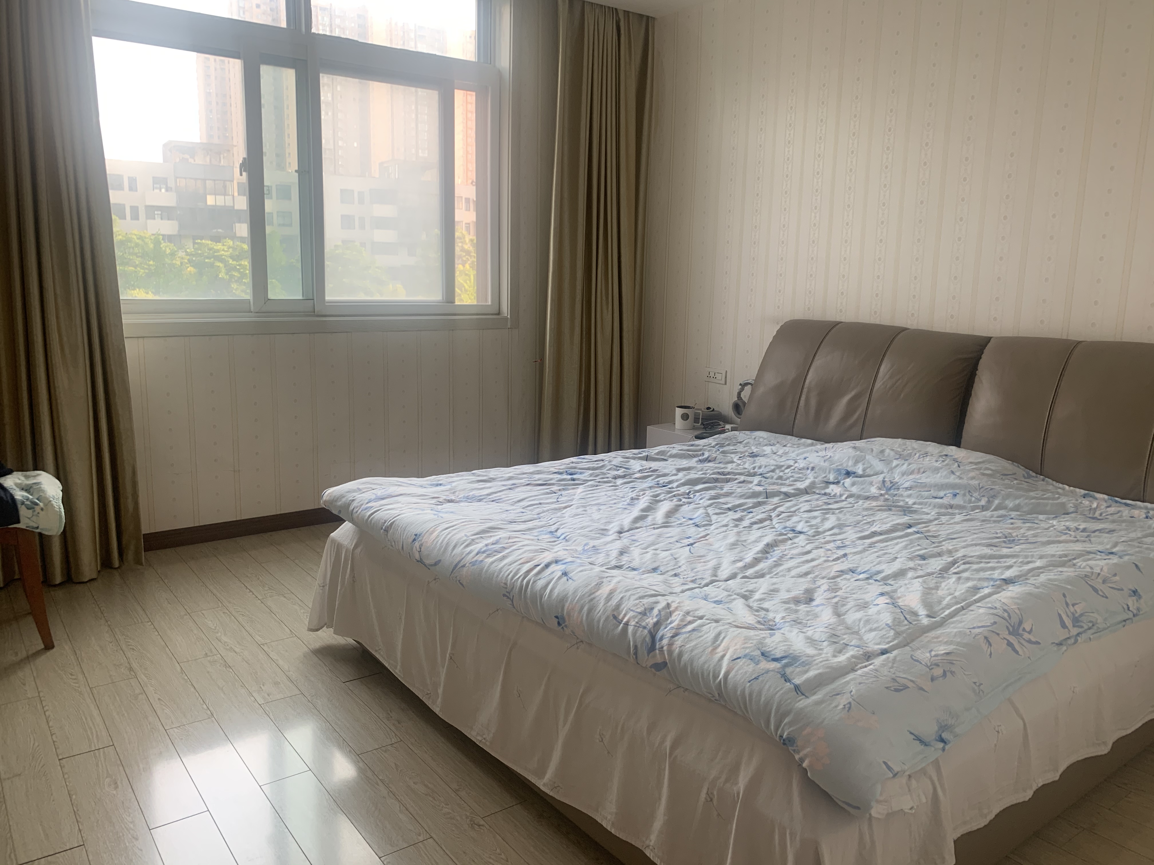 世纪雅苑，城西大户型，装修不错，真实有效好房源