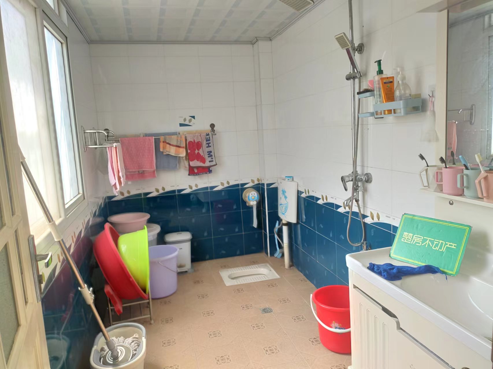 房东急售实验二小宏达小区精装修三室两厅两卫看房方便南北通透