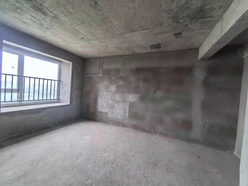 359，捡漏，城南小高层，交投满庭春，电梯好楼层15楼，单价3900元，大阳台