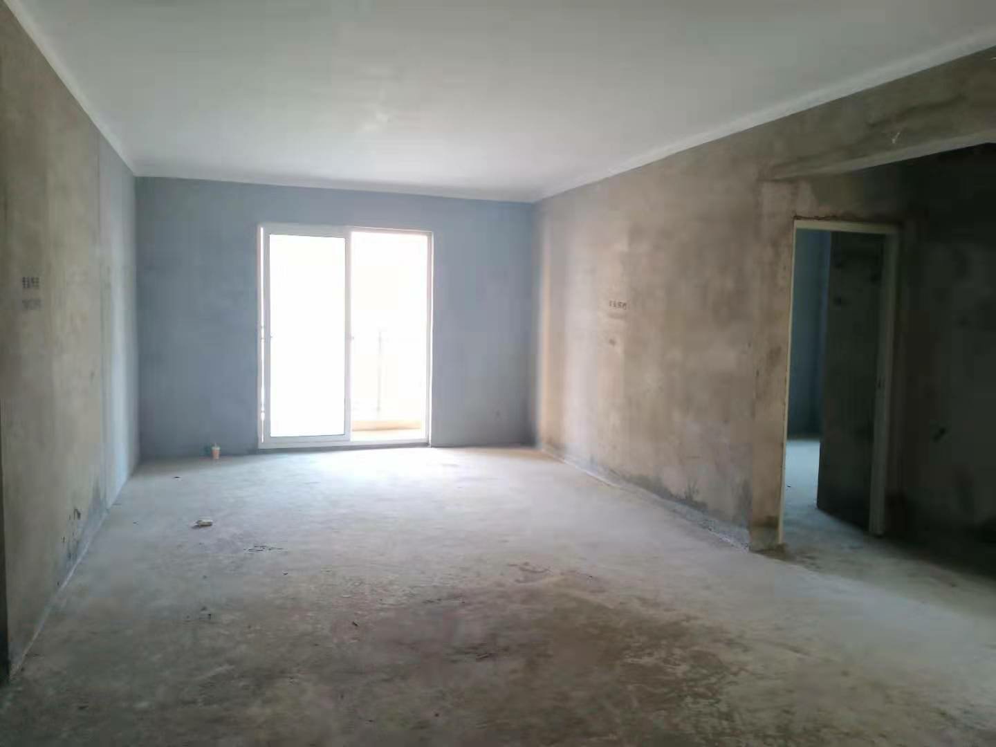 森林国际小高层双阳台大户型舒适雅居