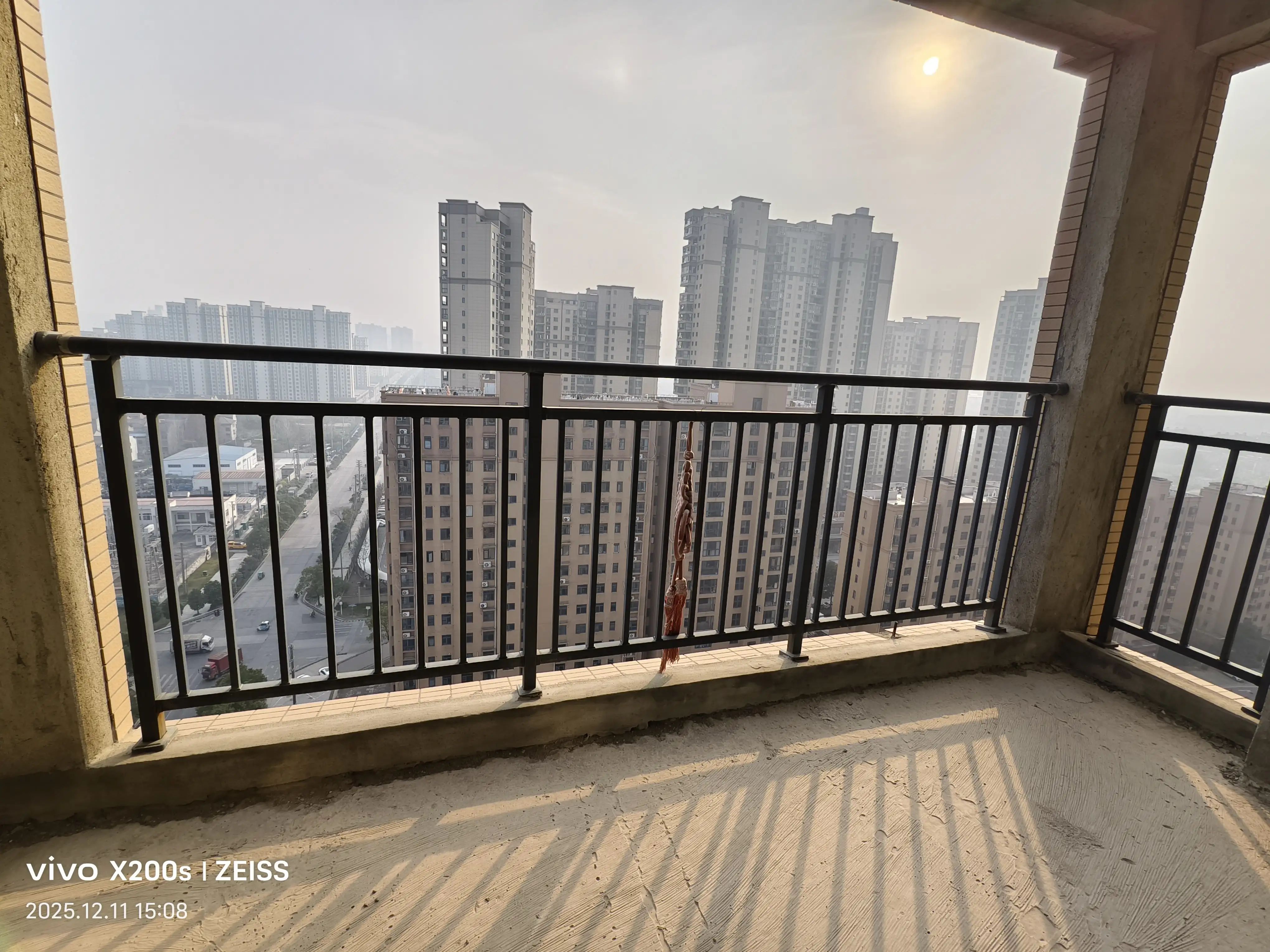 捡漏，时代天骄，单价2850， 毛坯三房，好楼层20楼。证满二