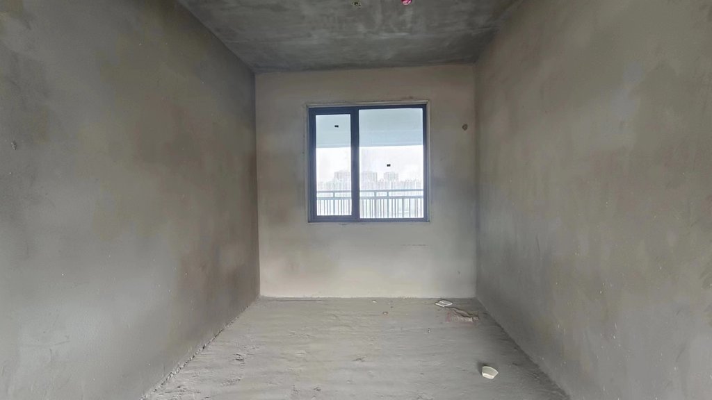 荣怀毛坯三房两卫中间楼层环境好