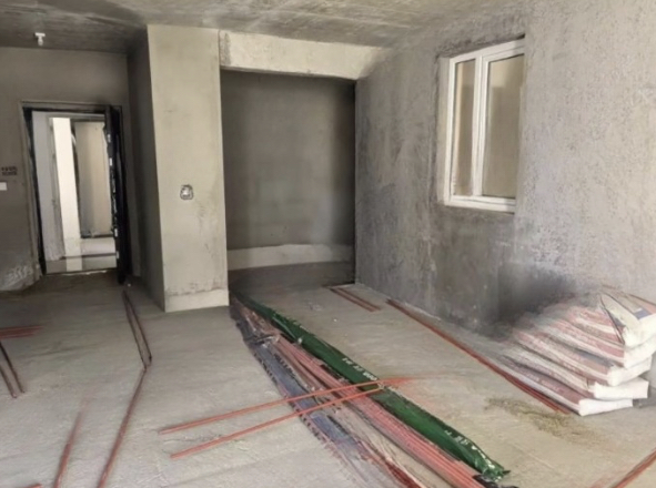 捡漏，满庭春，毛坯三房，电梯好楼层，单价3800，诚心出售