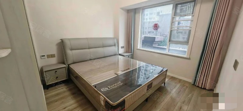 捡漏，满庭春，精装三房，成色新，代楼台，证满二，诚心出售