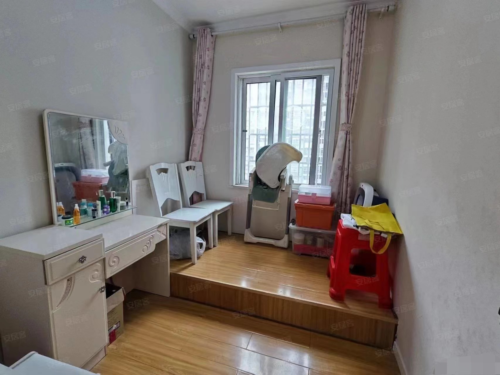 67，城南电梯好楼层，城市丽景，电梯中层，精装三房，证满二