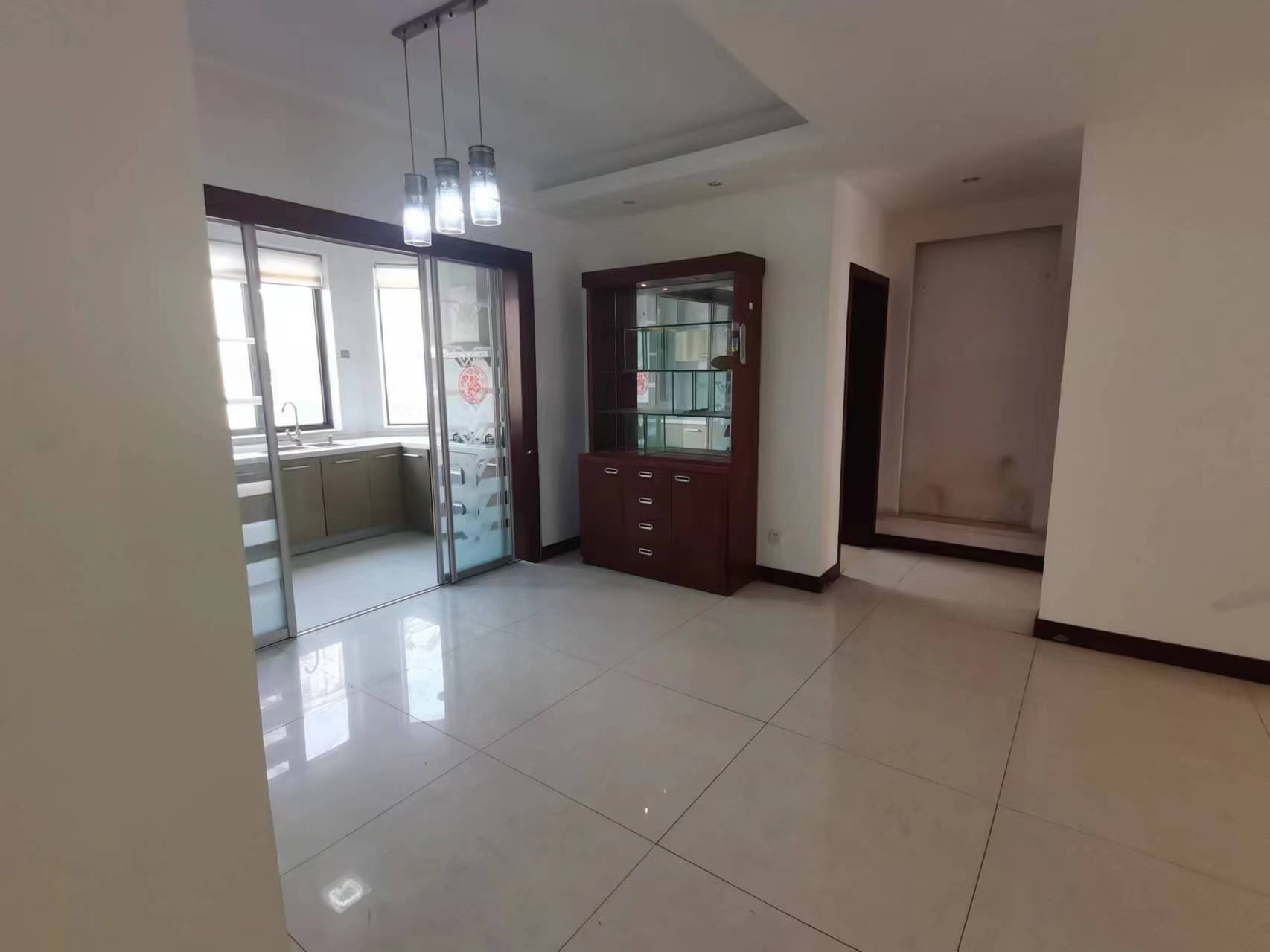 绿地华庭.步梯三房.证件满二.看房方便