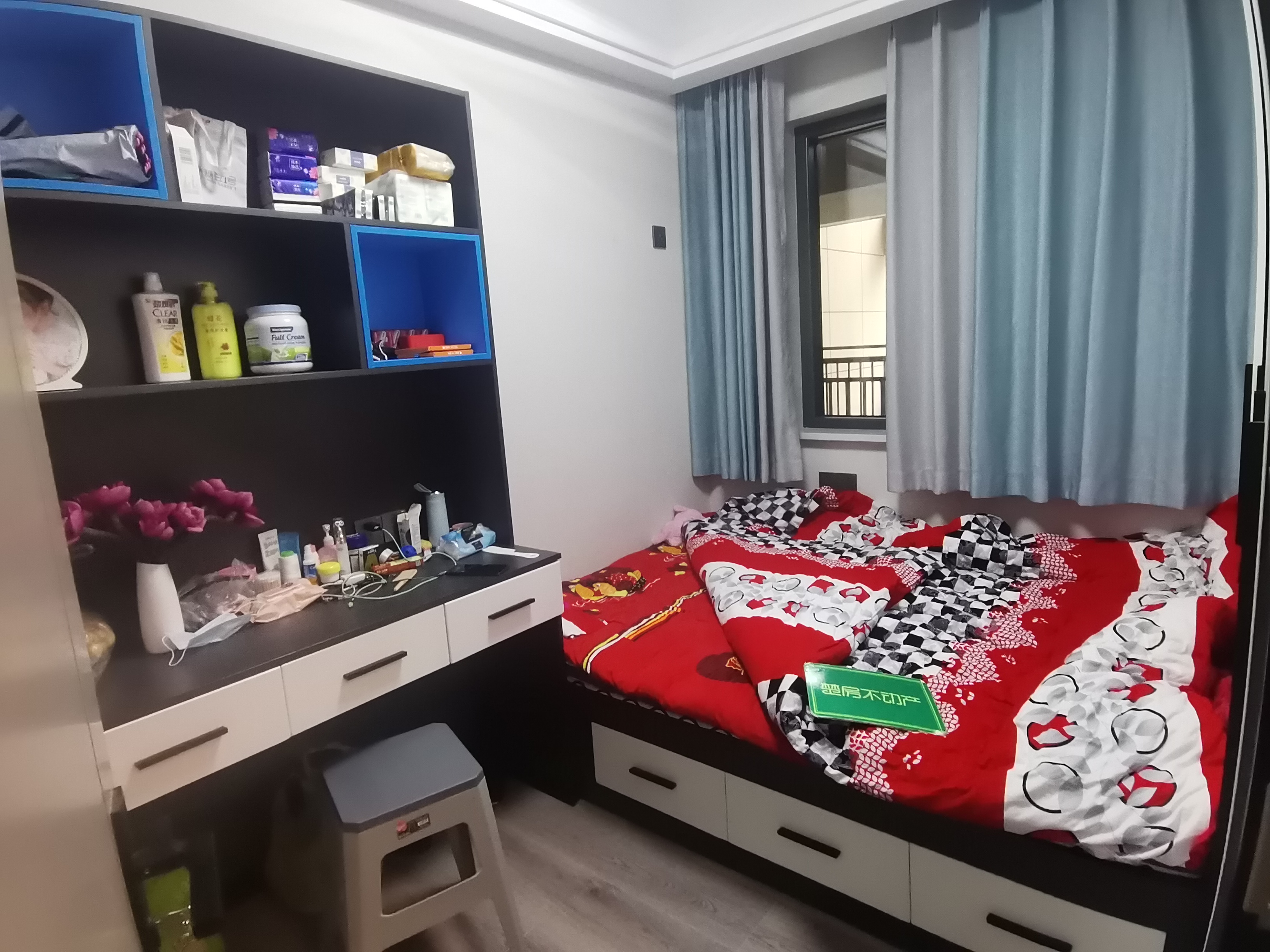 森林国际翡冷翠全新装修三房房东诚意出售