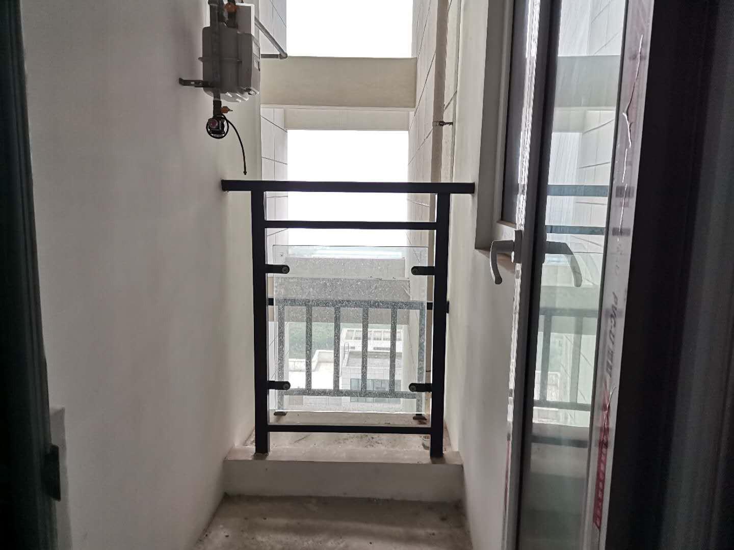 捡漏全款银湖城 楼层赠送一个房三室两厅两卫