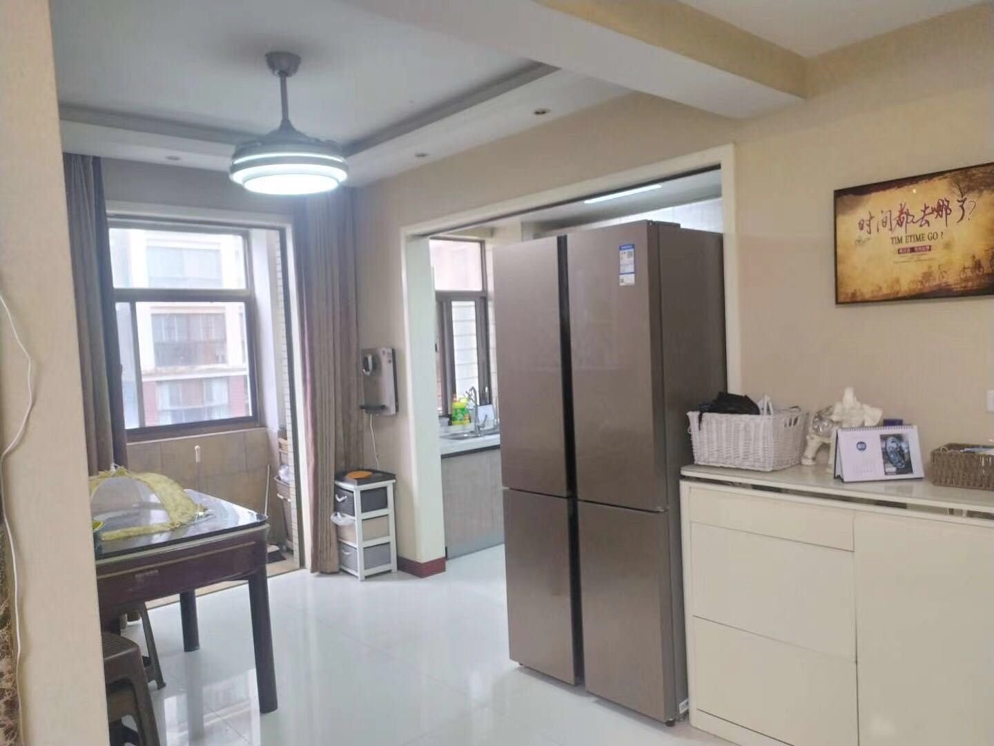 城南金城花园精装修三房，满五 