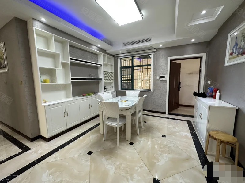 捡漏，新城壹号大平层，单价5500，精装4房，好楼层，全屋中央空调，南北双阳台，保养好