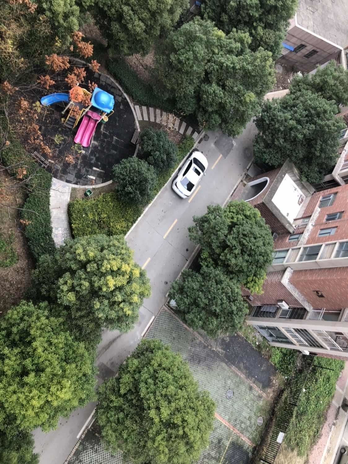 碧桂园旁，现代明珠新城，全新毛坯，诚意出售，看房有钥匙