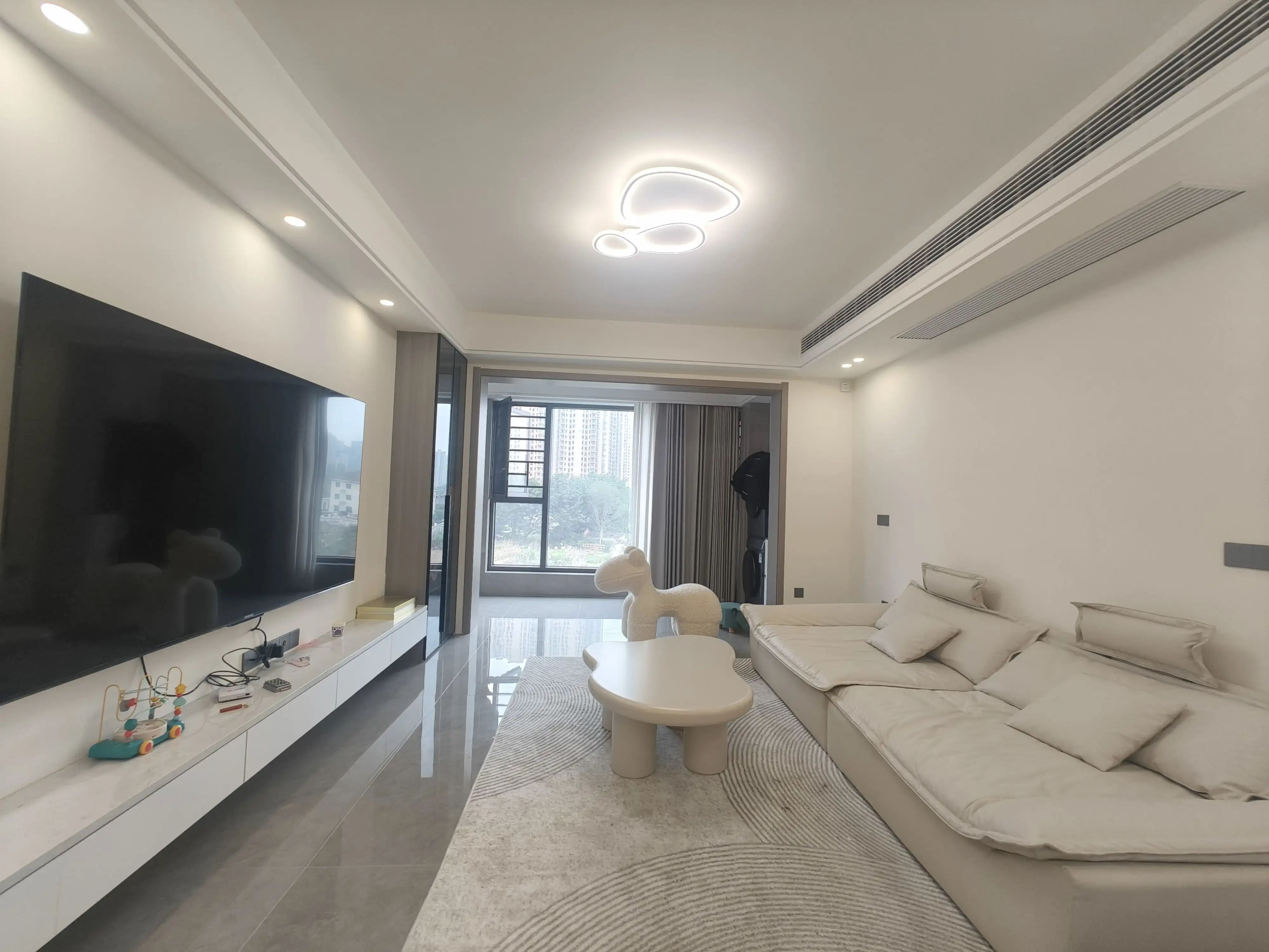 城南，新城一号5期，洋房，精装三房，一梯两户，证满二，好楼层