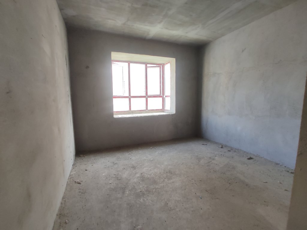 沔阳公馆.毛坯大四房.南北通透.电梯小高层.证件满二.看房方便