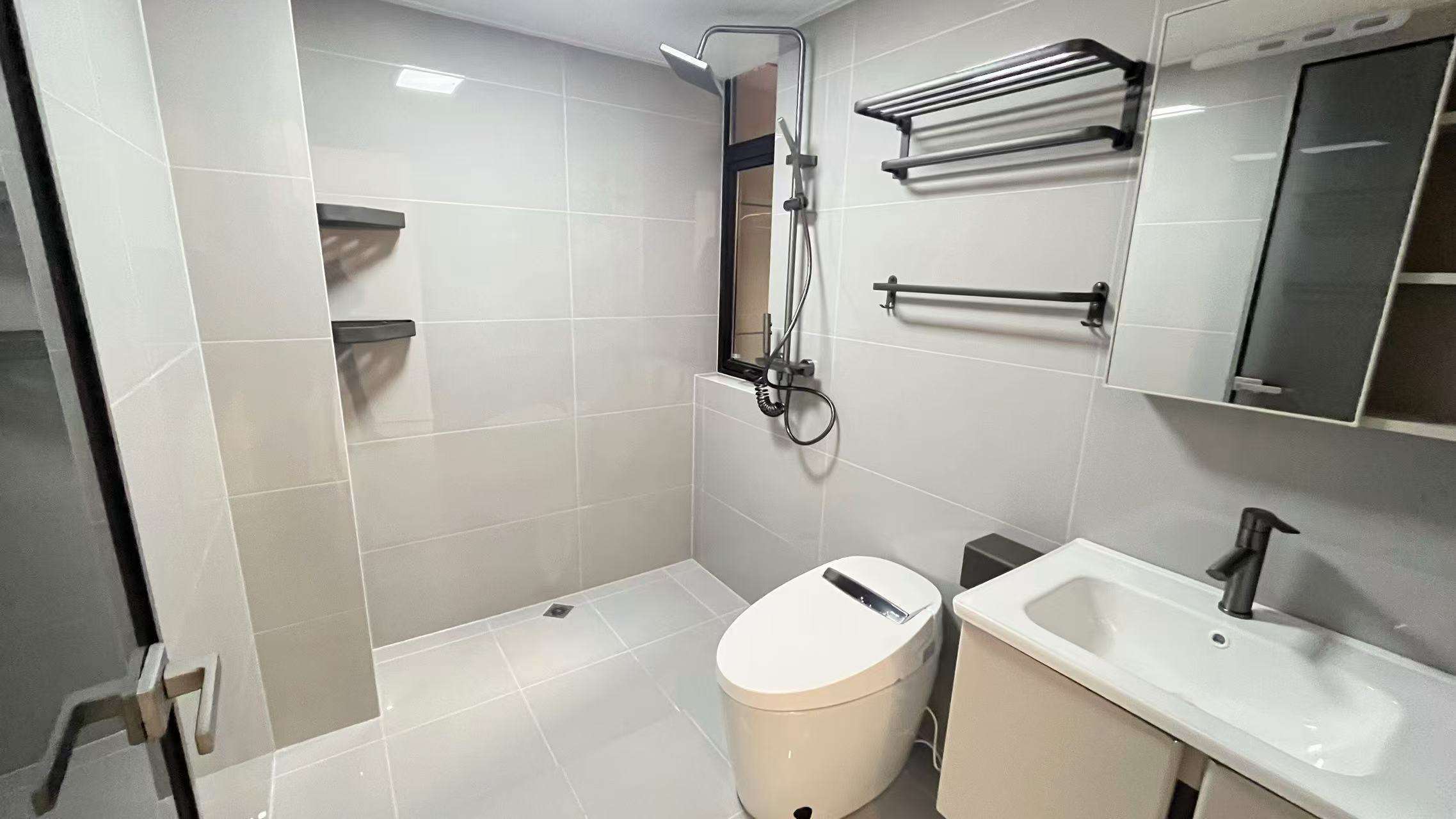 元泰未来城3室2厅2卫全新精装修户型朝方正性价比特别高!