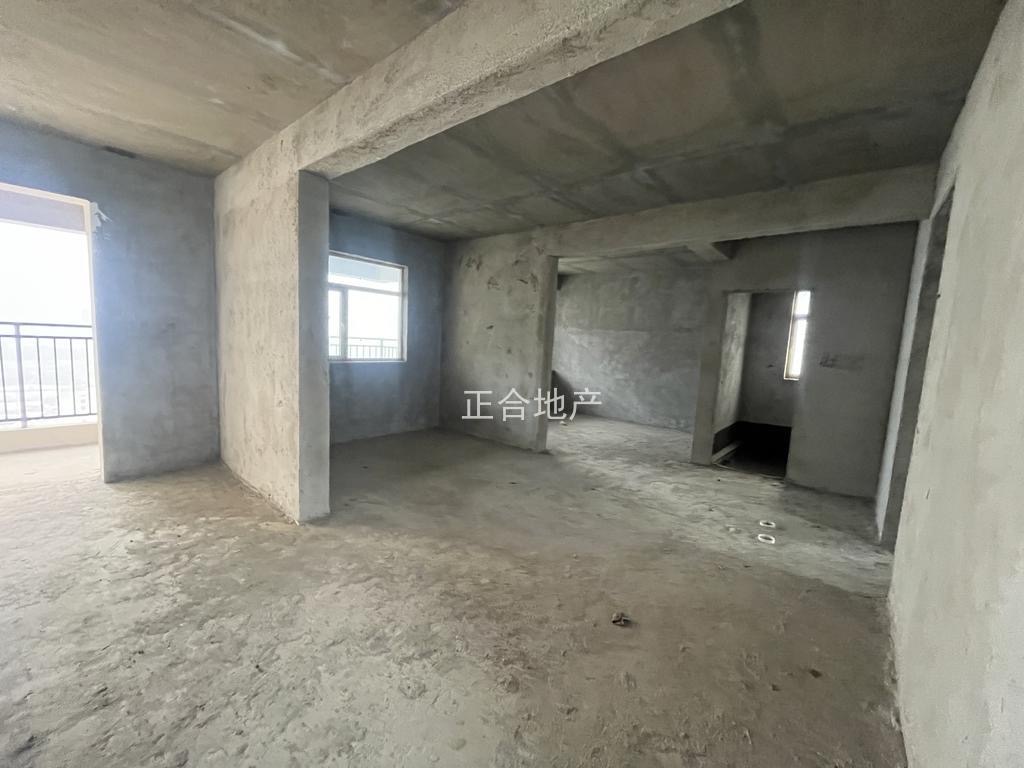 城南，毅腾南城郡，一口价60万送车位，单价4950，新二中，证满二