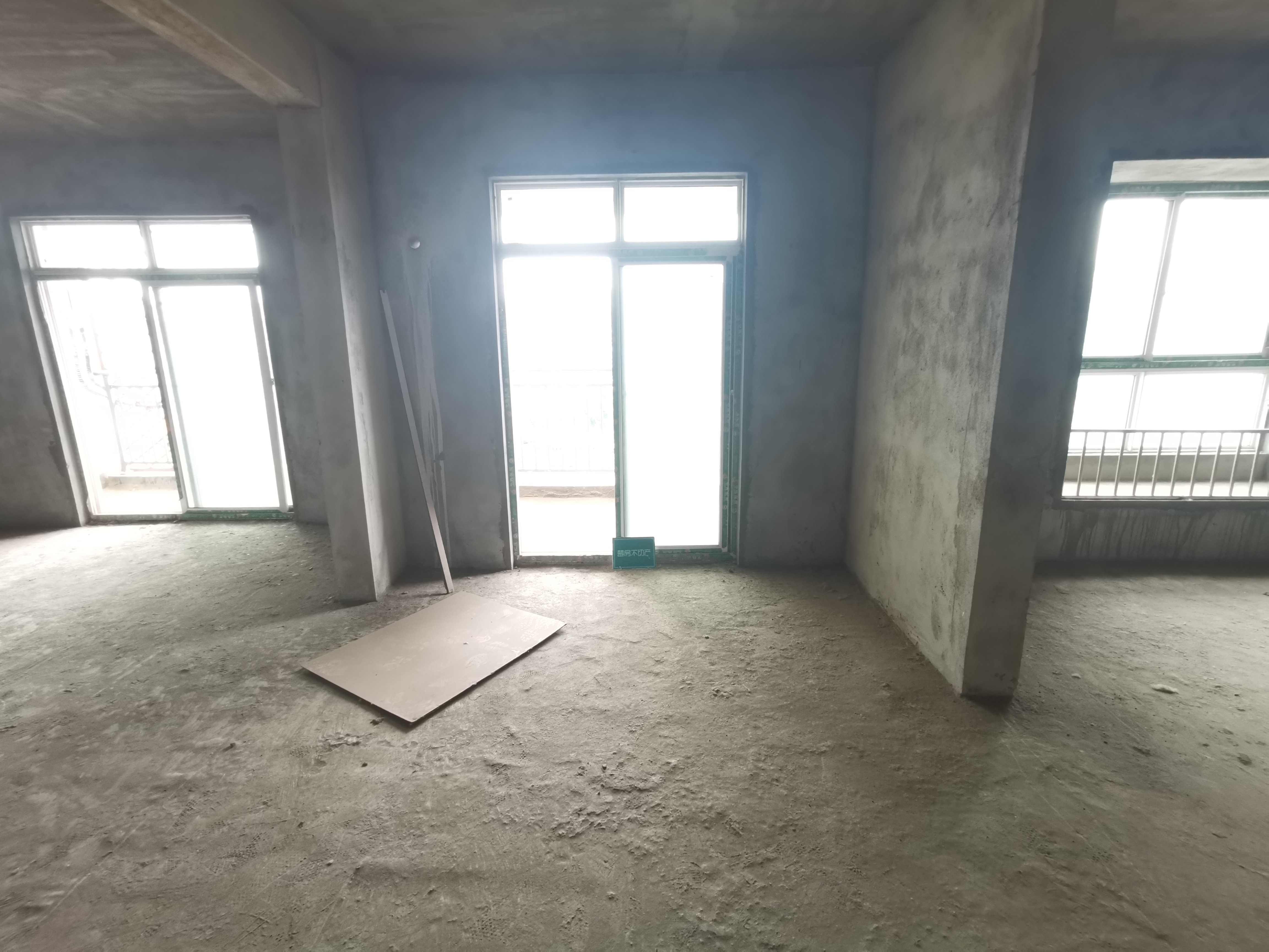 水云间电梯小高层环境优美江滩公园近在迟尺看房方便