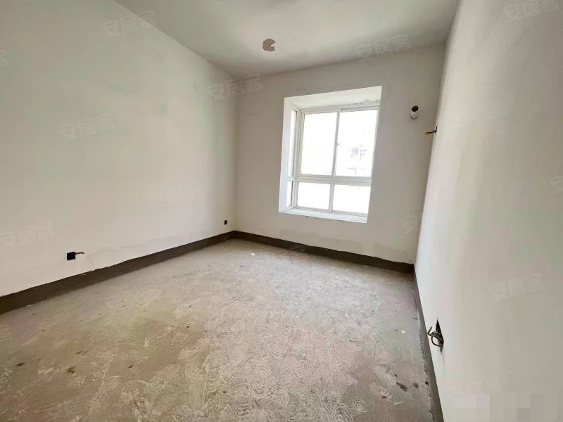 降价了，捡漏，城南，森林国际城，单价3200，洋房3楼，房东急出