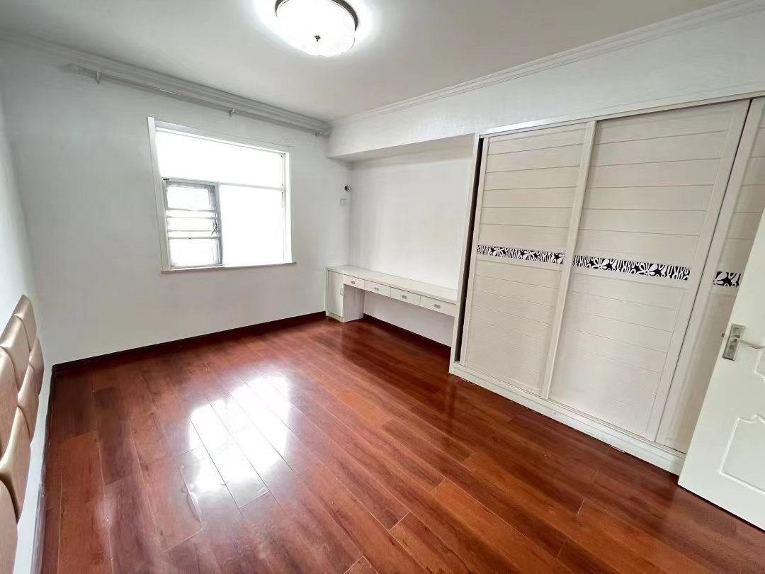 上苑一品.精装三房.看房方便