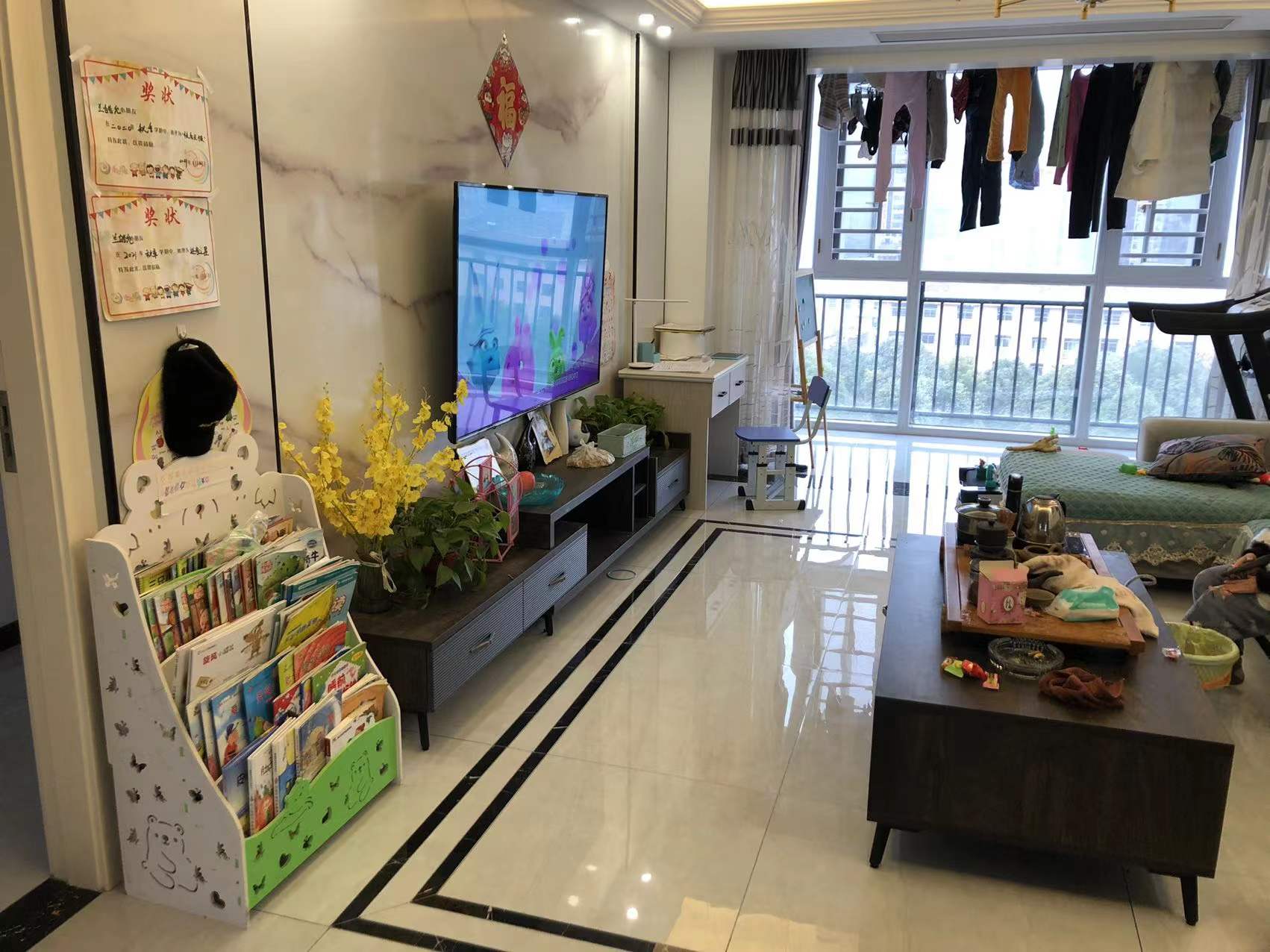 城东金碧苑精装三房旁边有晓学