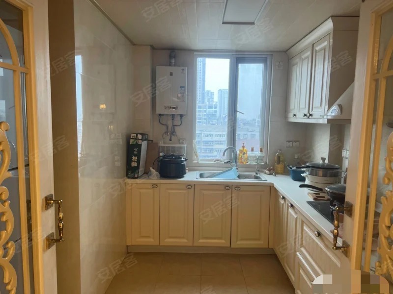 277，亏本急售，武商旁，浅水湾中央公园，精装三房，电梯小高层9楼