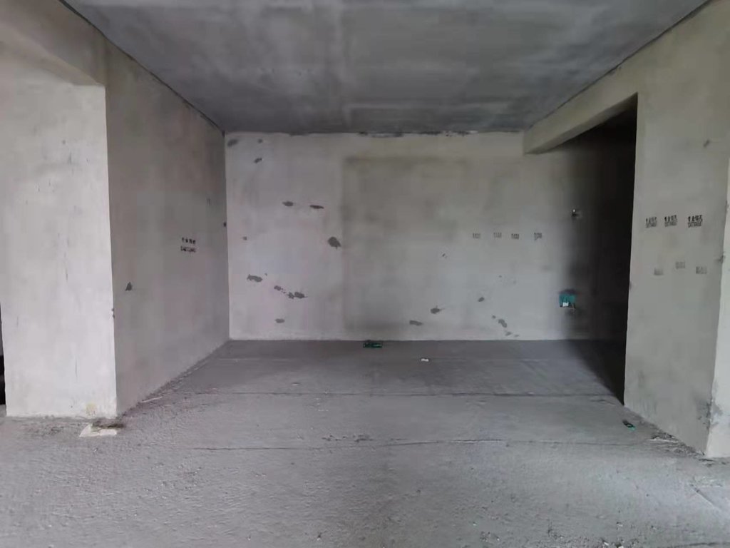 元泰未来城B湖景房3.15层高观光电梯2梯2户超大阳台设计城南少有的湖景房南北通透