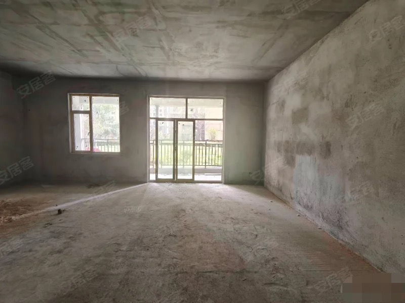 城南，新城名都，毛坯四房，单价不到5000，证满二，东边户