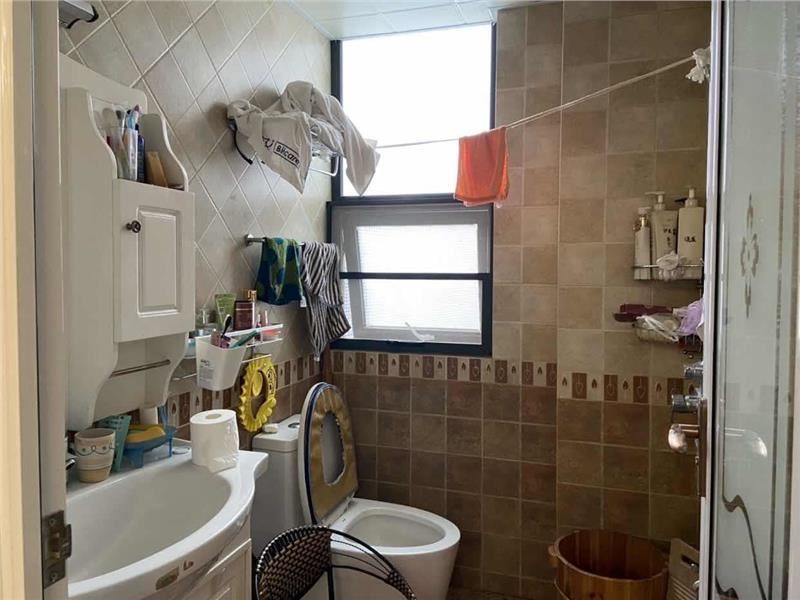 急售性价比高元泰未来城电梯中间楼层看房方便采光好