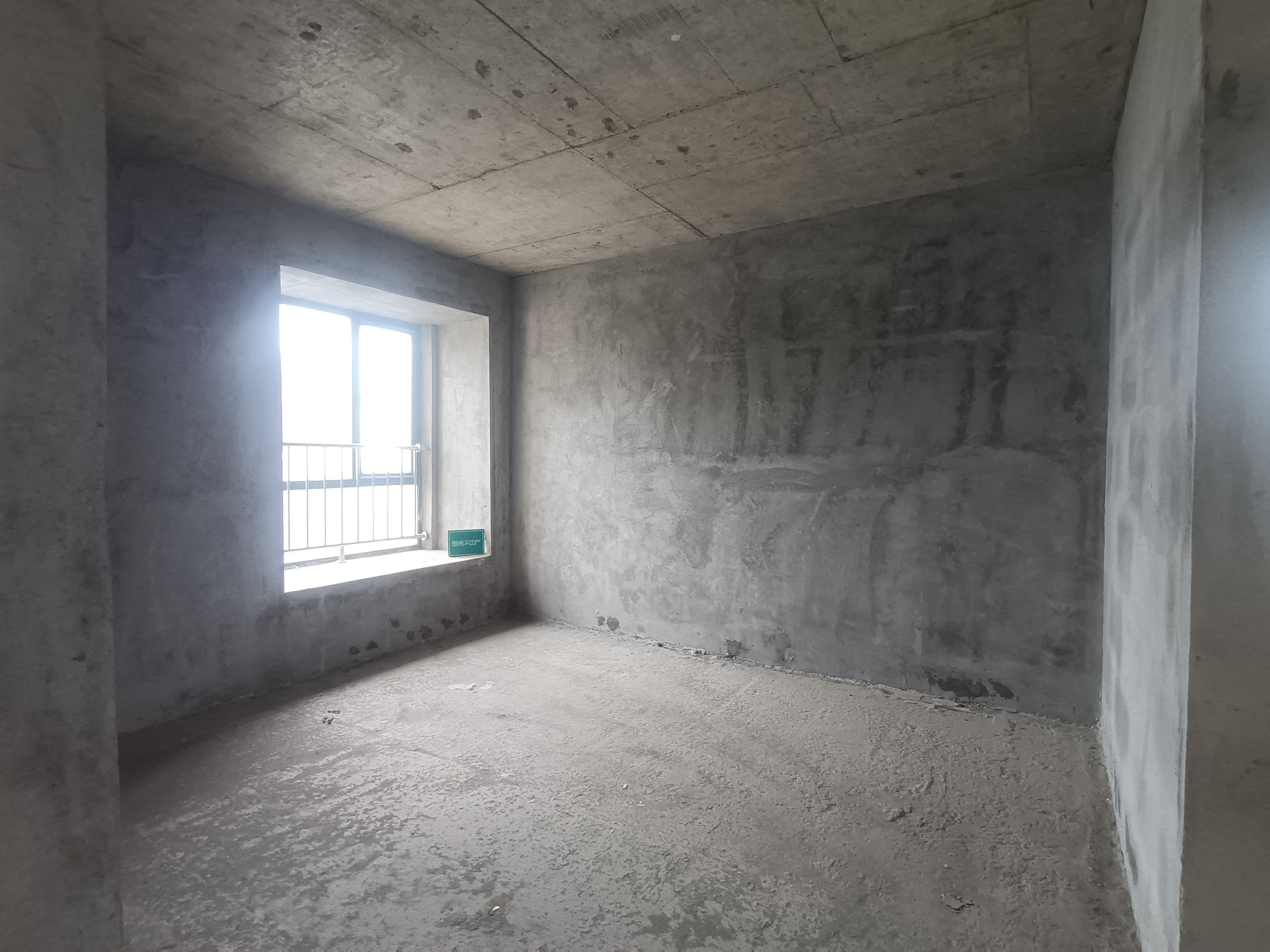 新街毛坯三房户型好南北通透楼下就是菜场