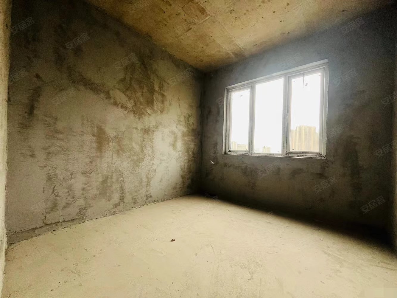 78，蓝天花园大平层，洋房八楼，总高10层，带两个车位，一梯一户，可以一手网签