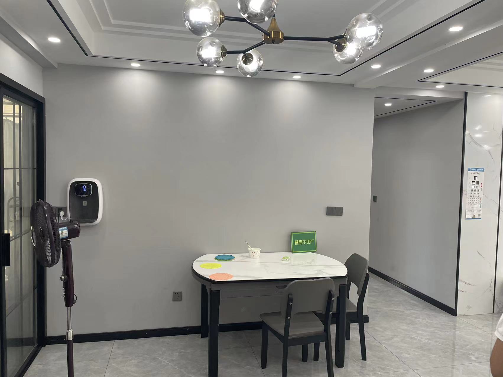 新城一号一期，送车位，晓學门口，全新装修，拎包入住，证满二，采光好，视野好，小区环境好