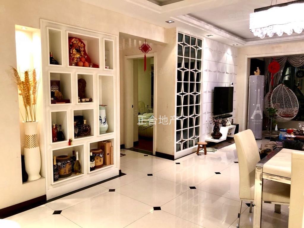 降价了，房东亏本出，和合国际，电梯中间楼层，精装两房，拎包入住