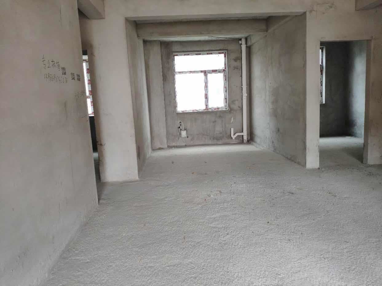 40万方大楼盘， 付五万的现房，93到151面积楼层任选