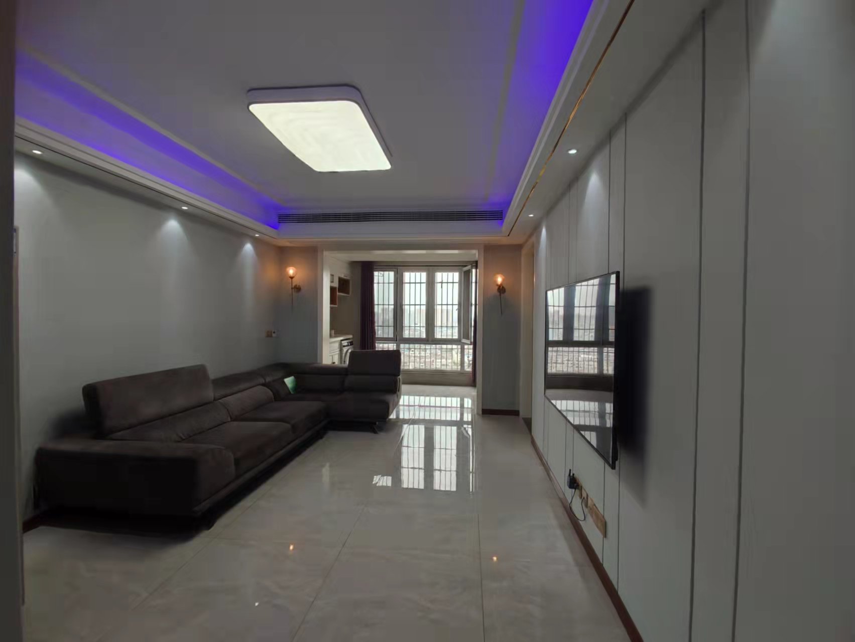 圣淘沙精装修3房坐北朝南证满2年看房方便