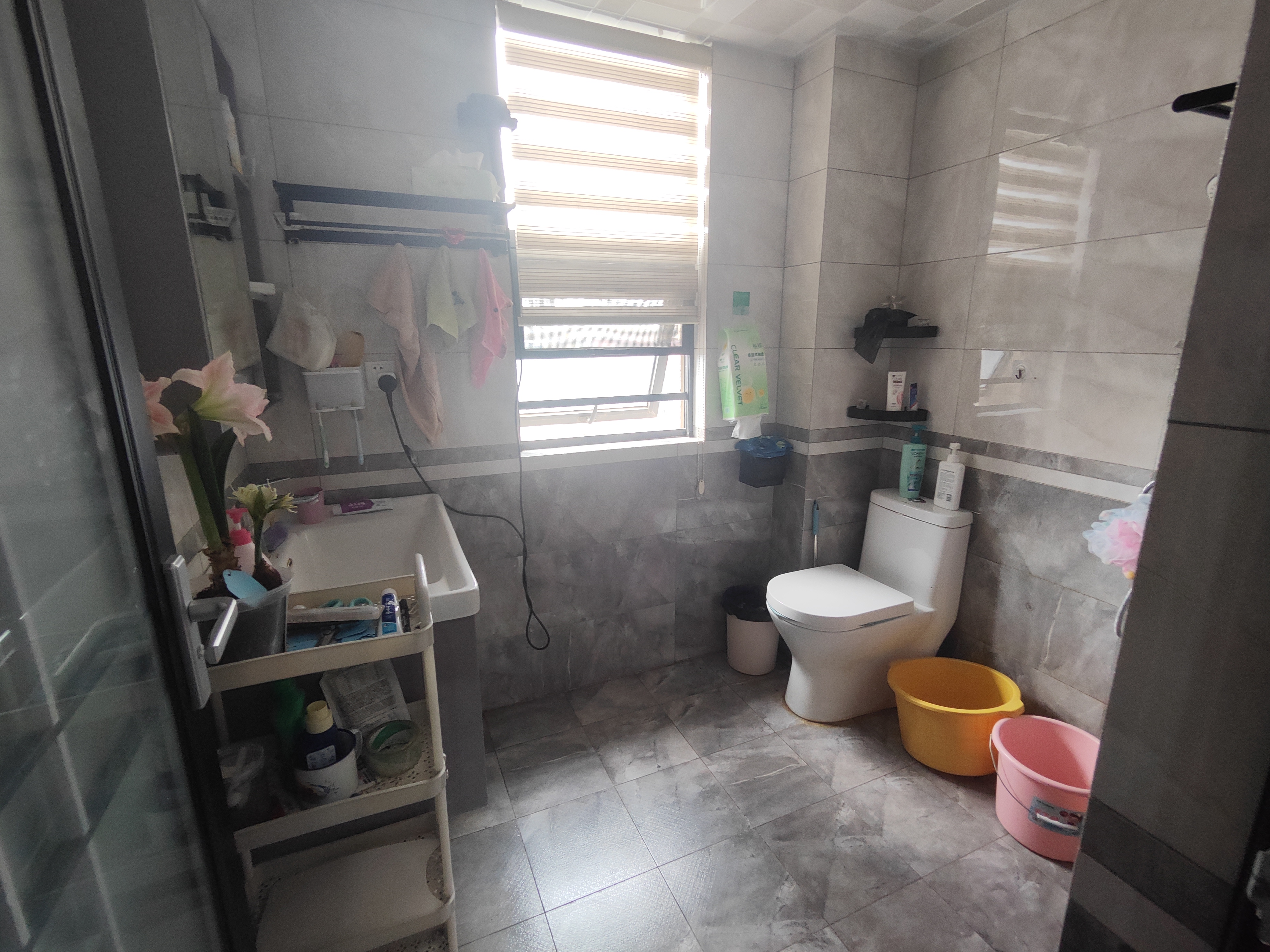 元泰未来城.精装四房.楼下就是學笑.出行方便.看房方便