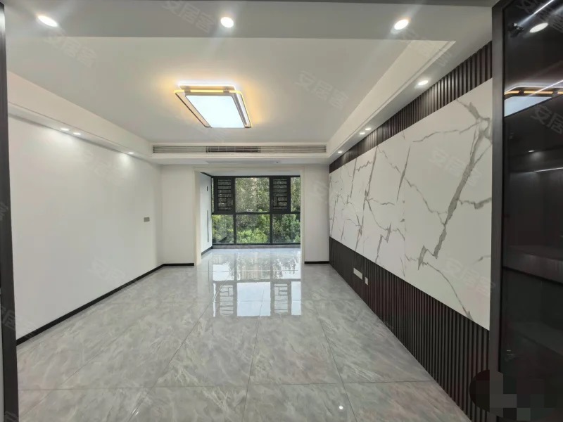 降价了，城南，新城一号，电梯小高层，好楼层，南北通透，双阳台，全新装修，