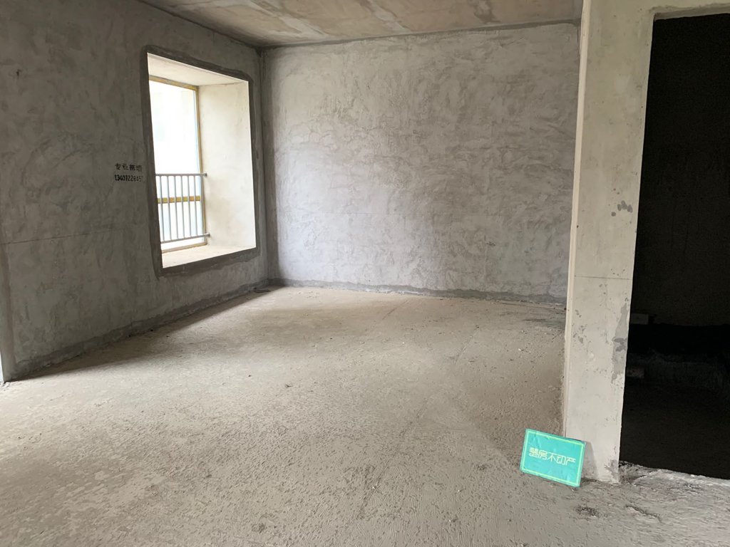 元泰未来城B湖景房3.15层高观光电梯2梯2户超大阳台设计城南少有的湖景房南北通透