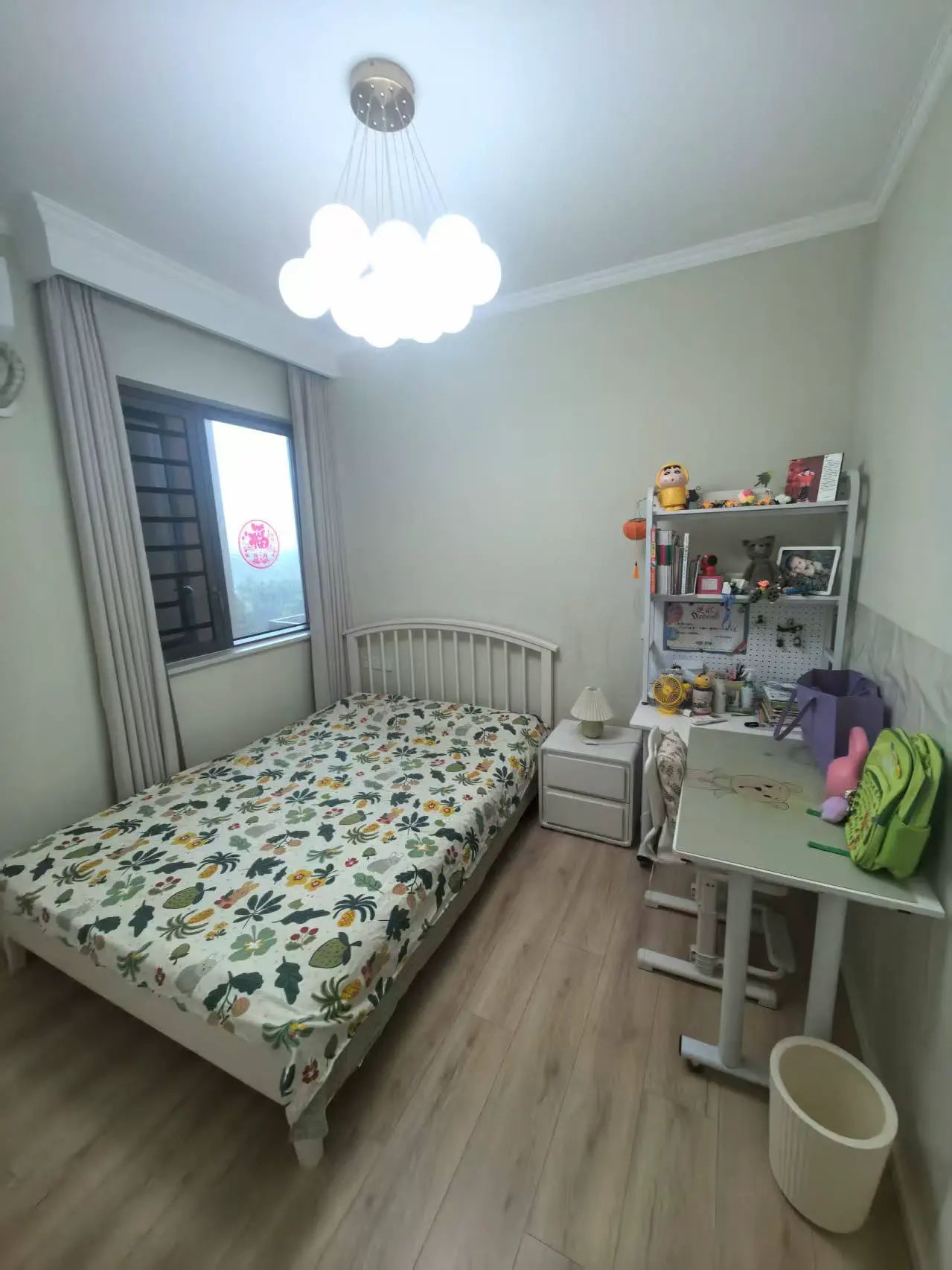 降价了，城南，南国明珠，9.9成新，精装三房两卫，家具家电全送，证满二