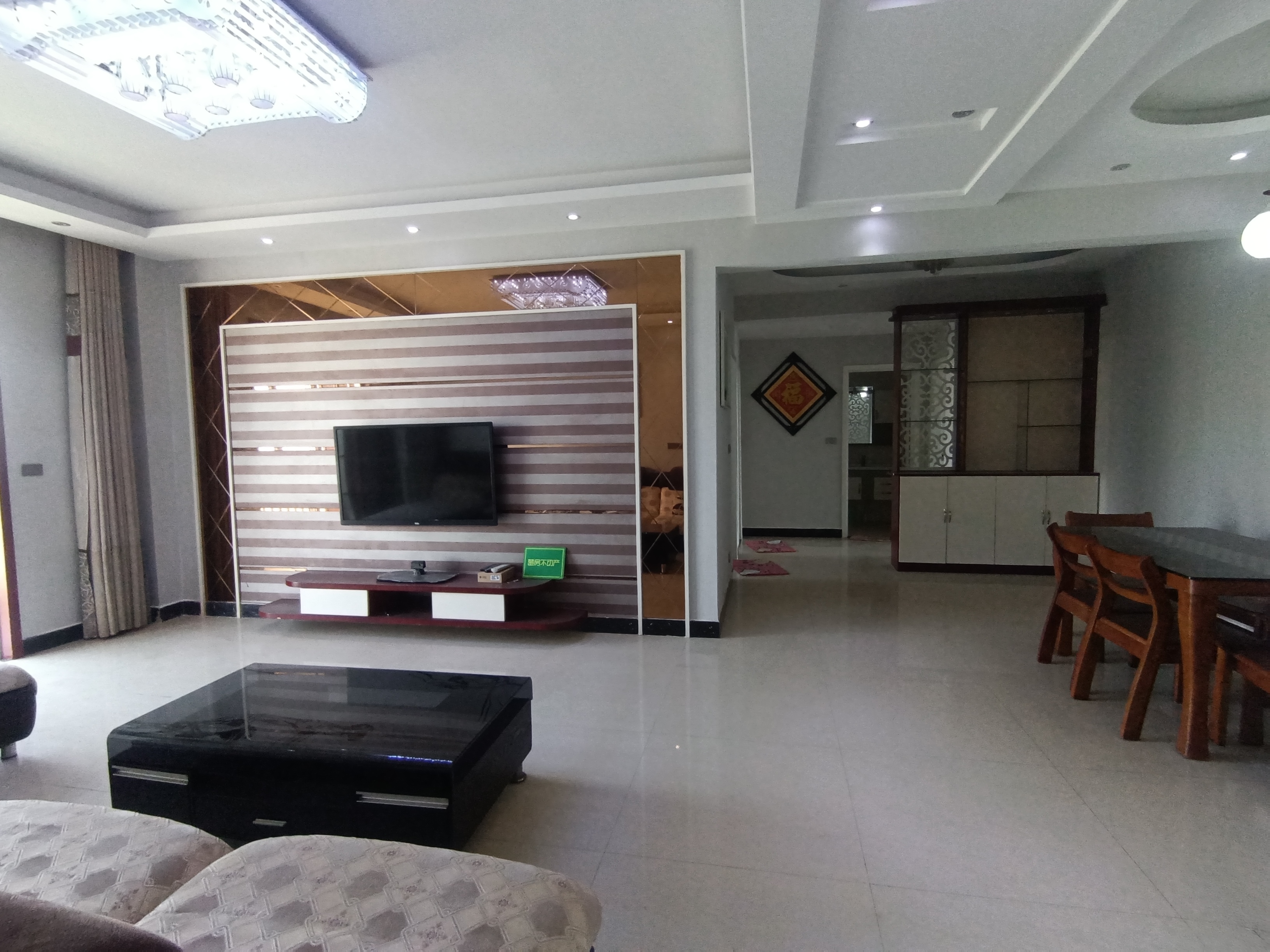 凤凰城圆电梯精装大三房新证