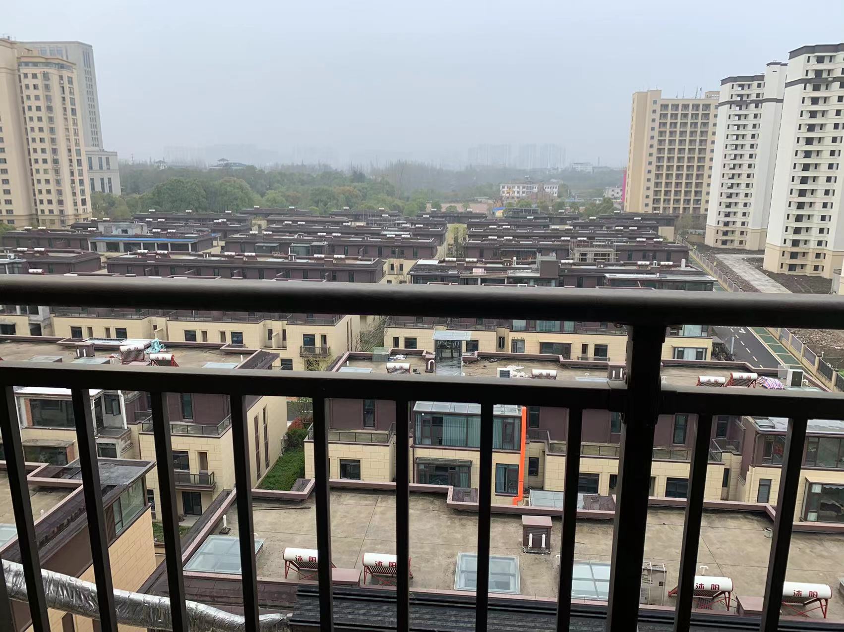 城西绿化率40%，观棠府小区，复式楼157㎡，好房速秒