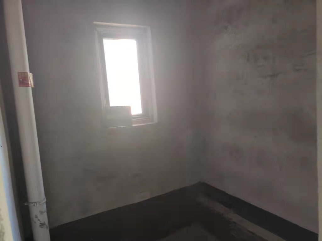 城南新三中门口元泰未来城新出炉107平中高楼层看房方便