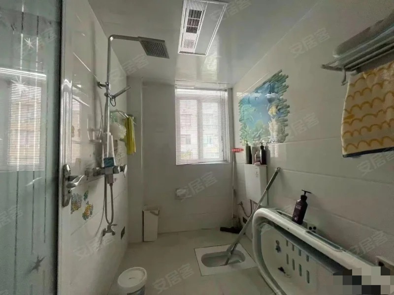 400，城西，世纪雅园，南北通透，精装三房，步梯3楼，,单价3095