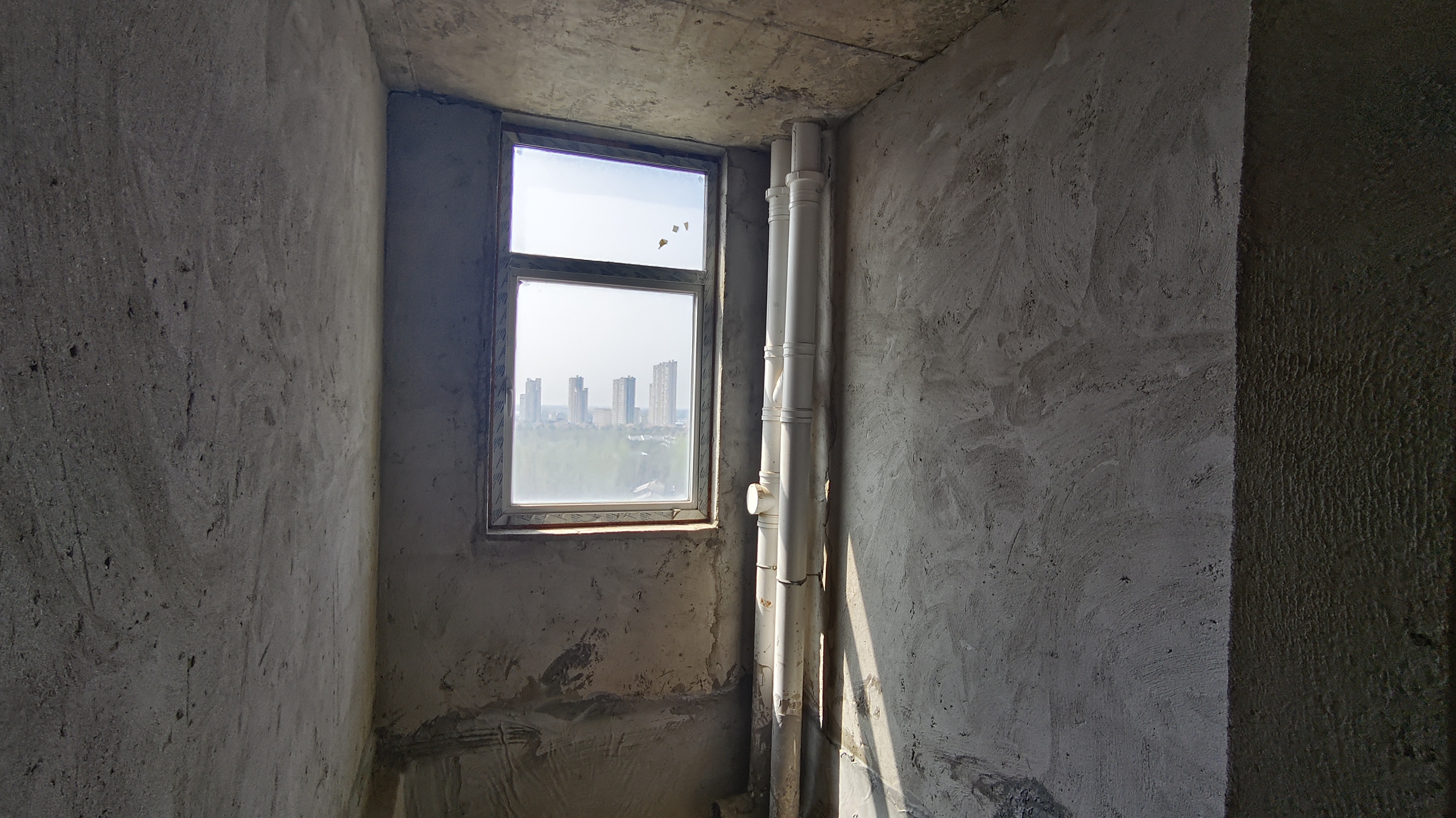 时代天骄.毛坯边户三房.证件满二.看房方便