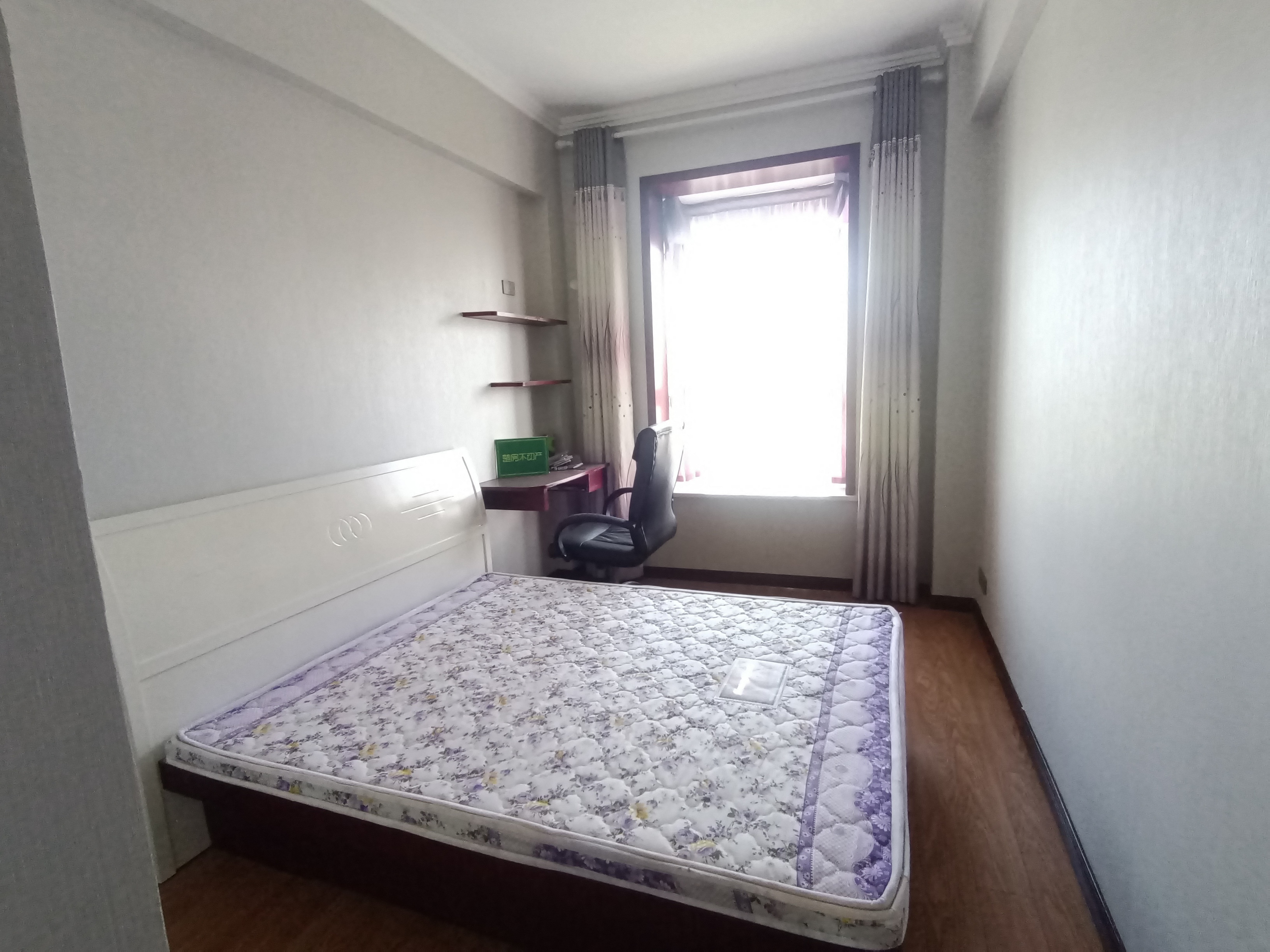 凤凰城圆电梯精装大三房新证