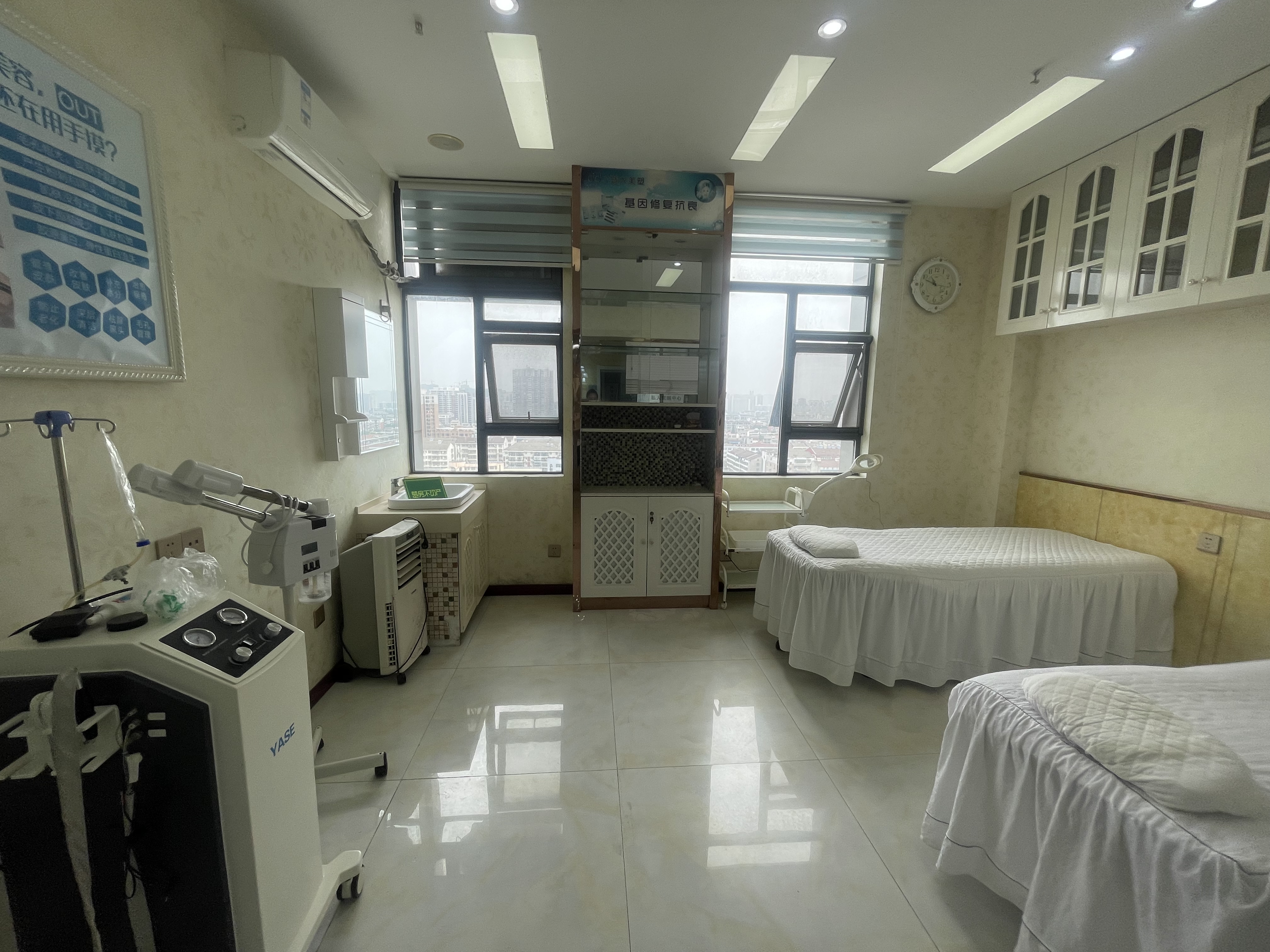 富迪三友.学府公寓精装.96平45万.包过户.业主以2015年买价出售配套设施成熟