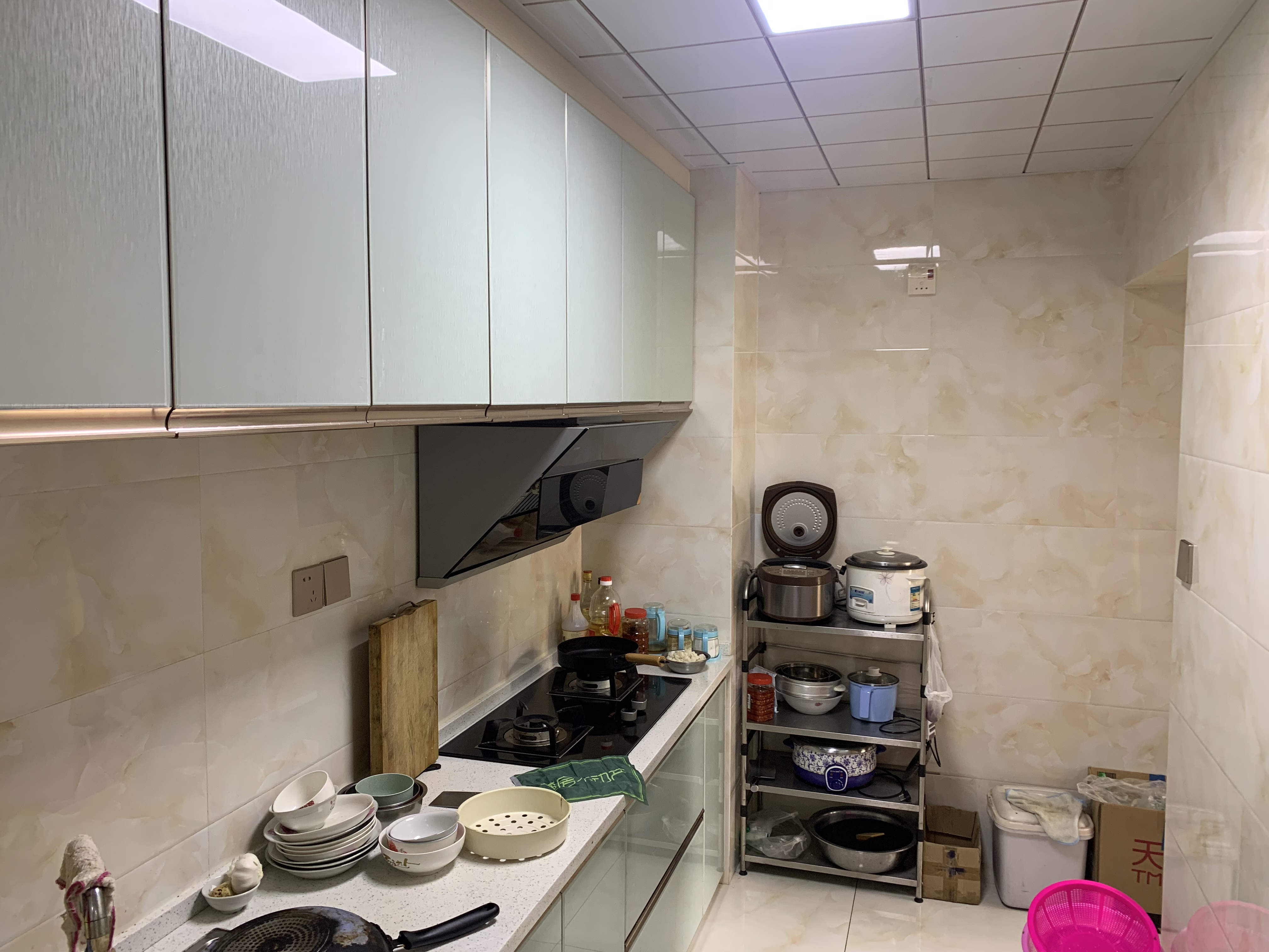 和合国际城精小三房 前面没遮挡采光 好