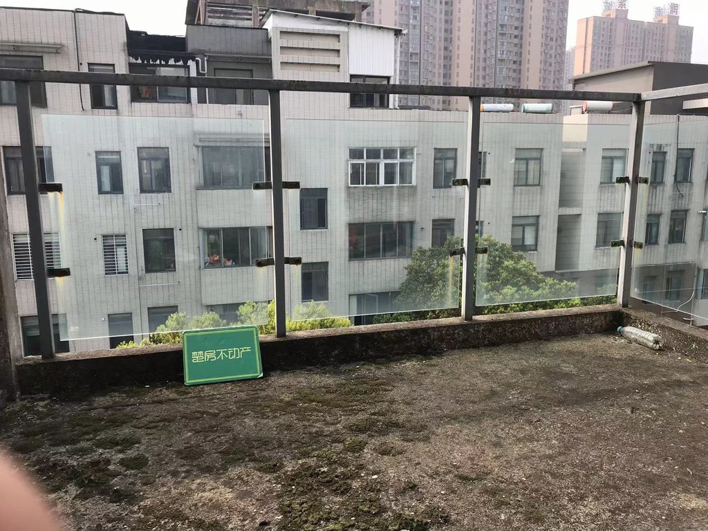 世纪雅园毛坯复式户型方正带一个车位房东诚意出售