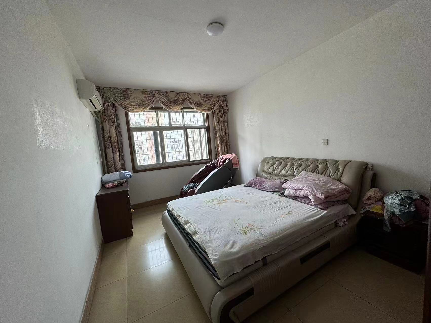 复州花园.精装三房.步梯5楼.看房方便