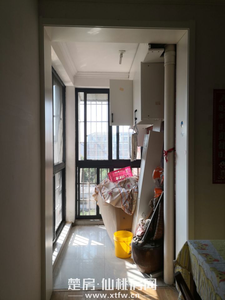 和平社区，带地下室，精装修，业主诚心出售，拎包入住